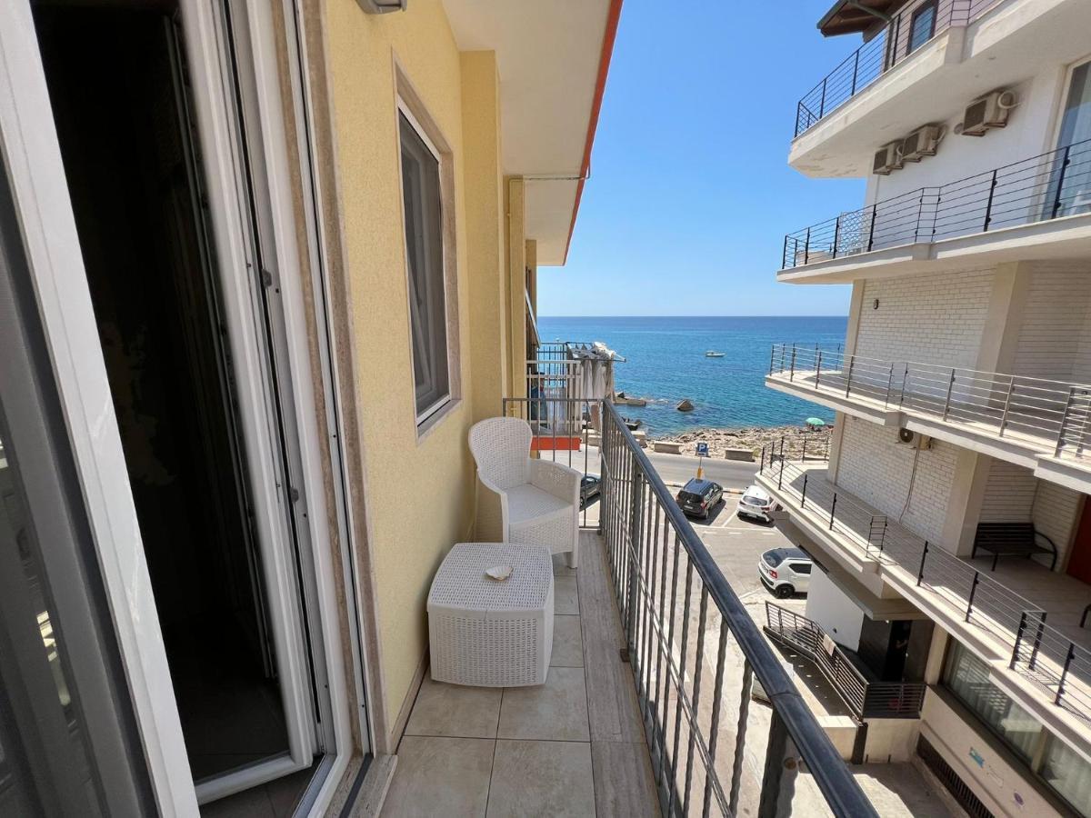 B&B Le Onde Del Mare Gallipoli Buitenkant foto